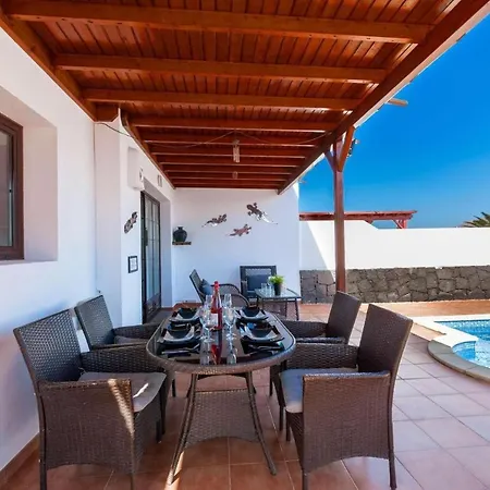 Villa Minstrel *