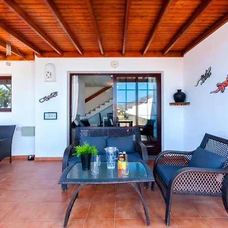 Minstrel Villa *